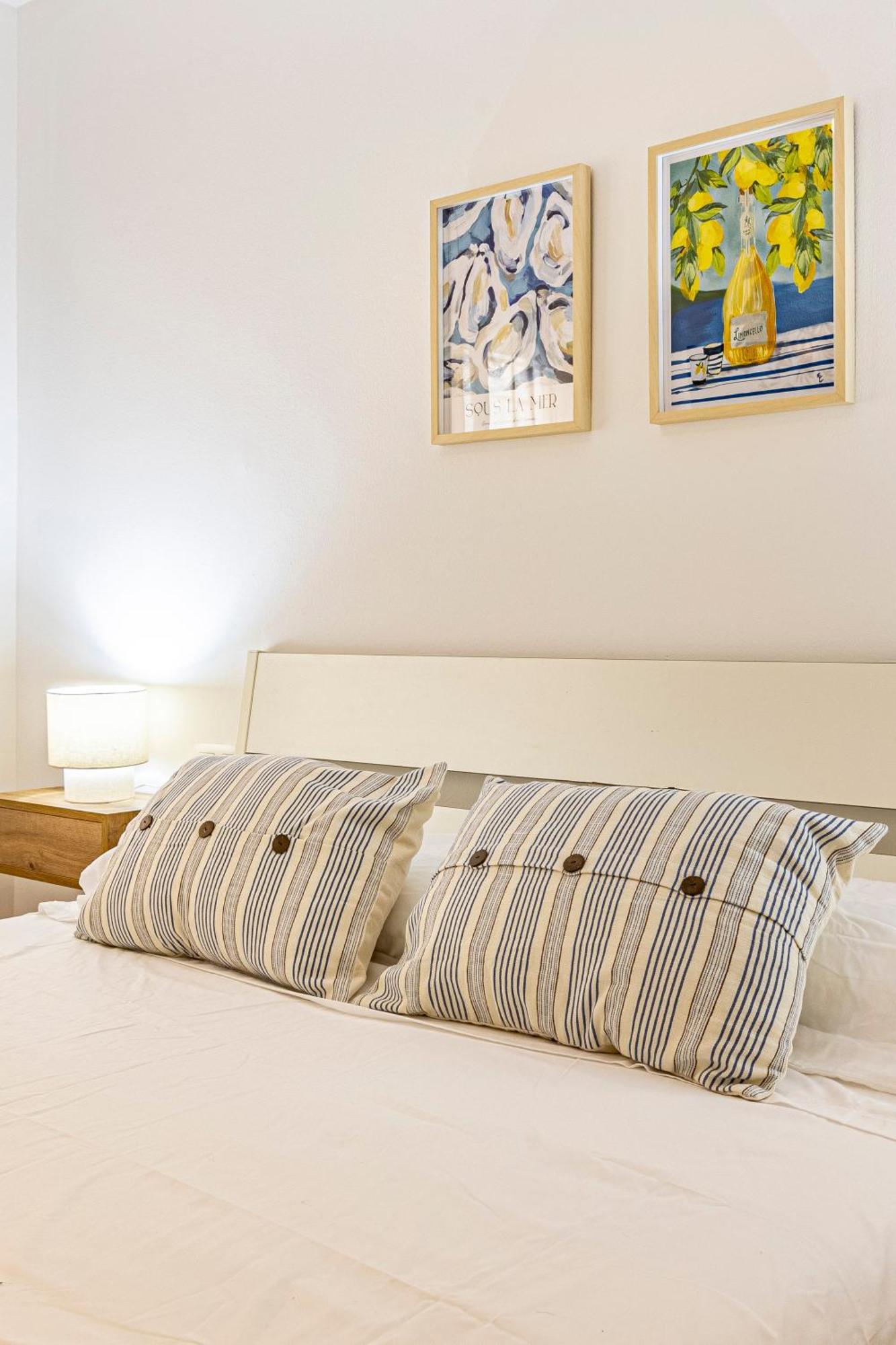 Solis Mare Apartments - Pedregalejo Beach Málaga Eksteriør billede